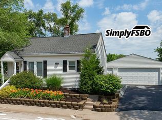 5317 12th Ave, Moline, IL 61265
