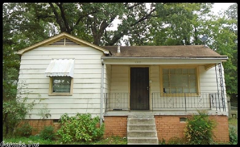 1st image of 4210 Walker St
