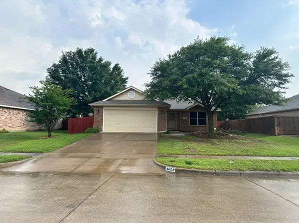 4608 Valleyview Dr, Mansfield, TX 76063