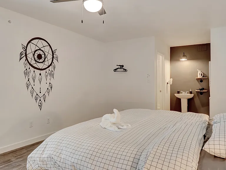 5390 Central Ave #103 — Photo 8