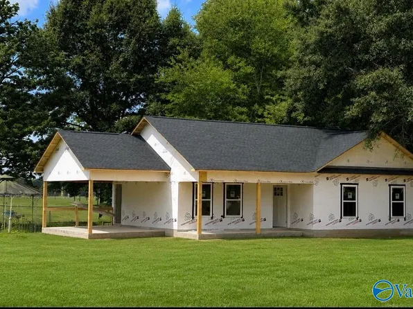 806 Nelson Rd, Albertville, AL 35950