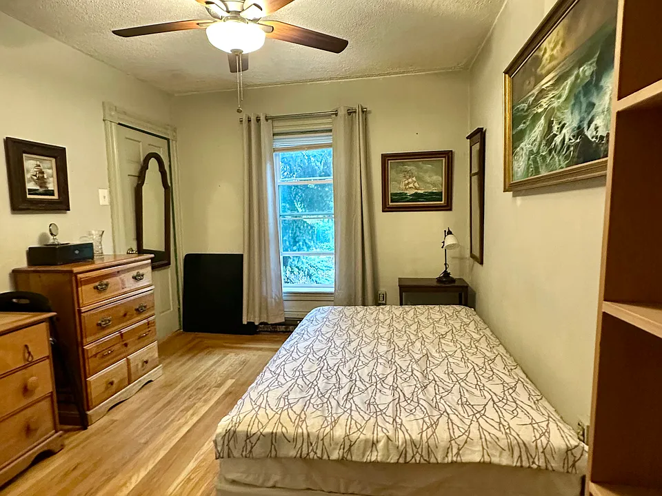 160 Franklin St #158