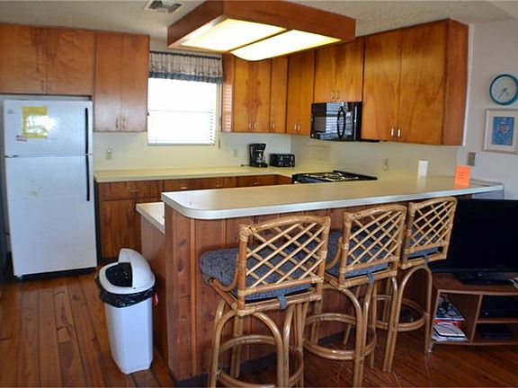 5th image of 21302 Gulf Dr
