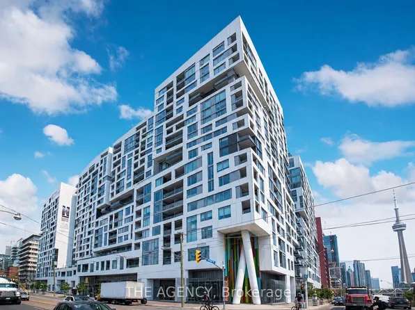 27 Bathurst St #1415W, Toronto, ON M5V 0R1