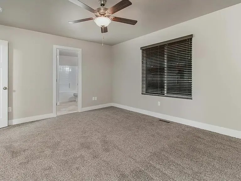 1511 W Pyrite Ln #B — Photo 4
