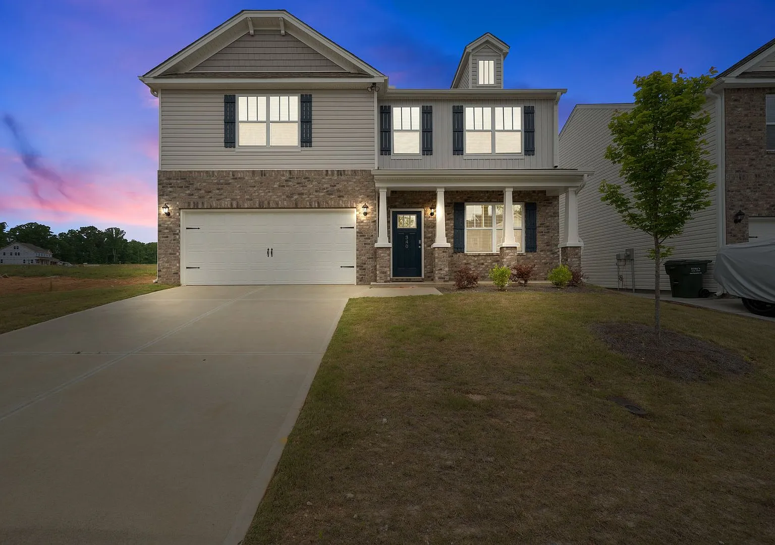 4 BD, 2.5 BA, 2 Car Garage, Home Office - Easy Access to Highway SC-101 and 290 — Photo 1