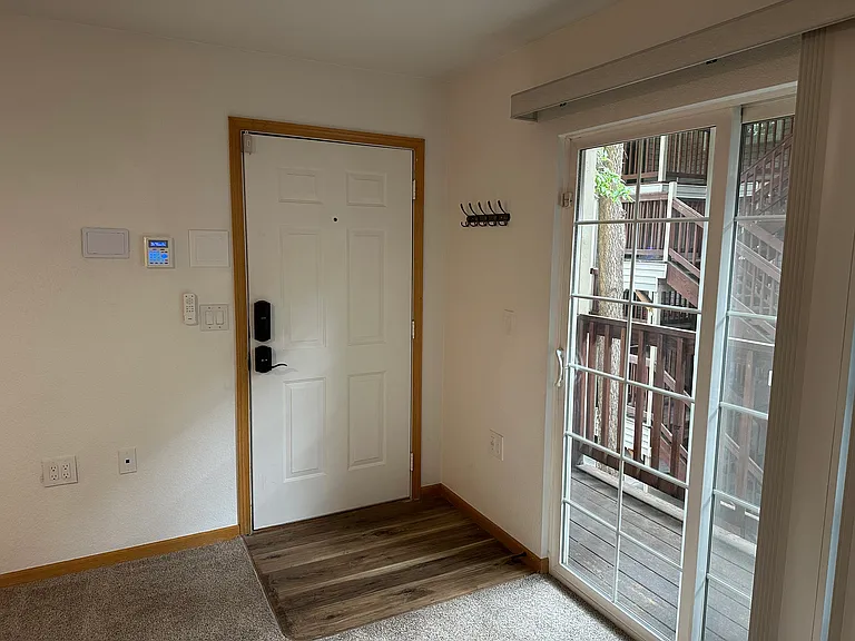1221 University Ave #D-202 — Photo 29