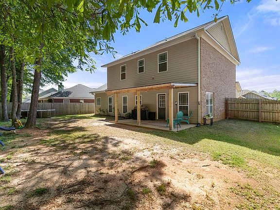 2nd image of 204 Cove Creek Dr
