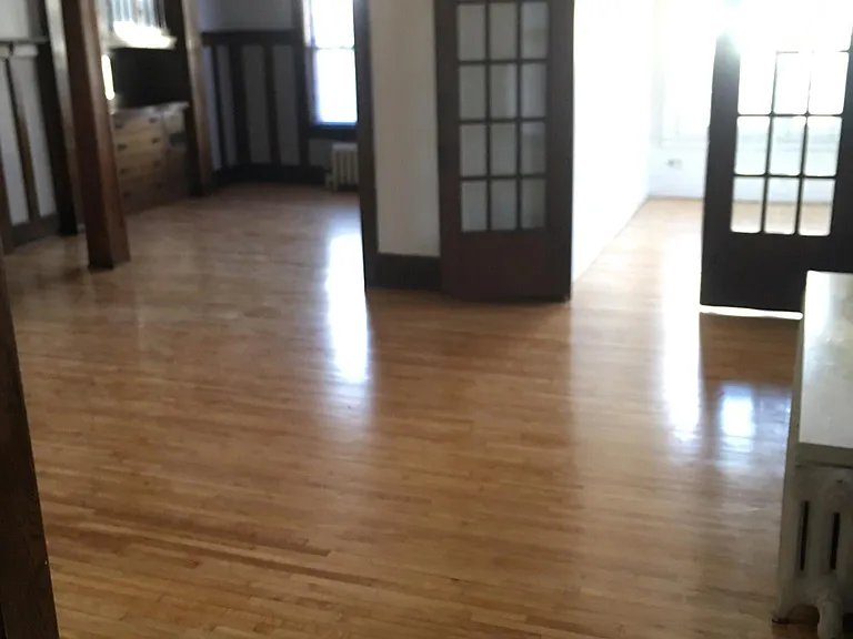 2516 Dupont Ave S #4 — Photo 3