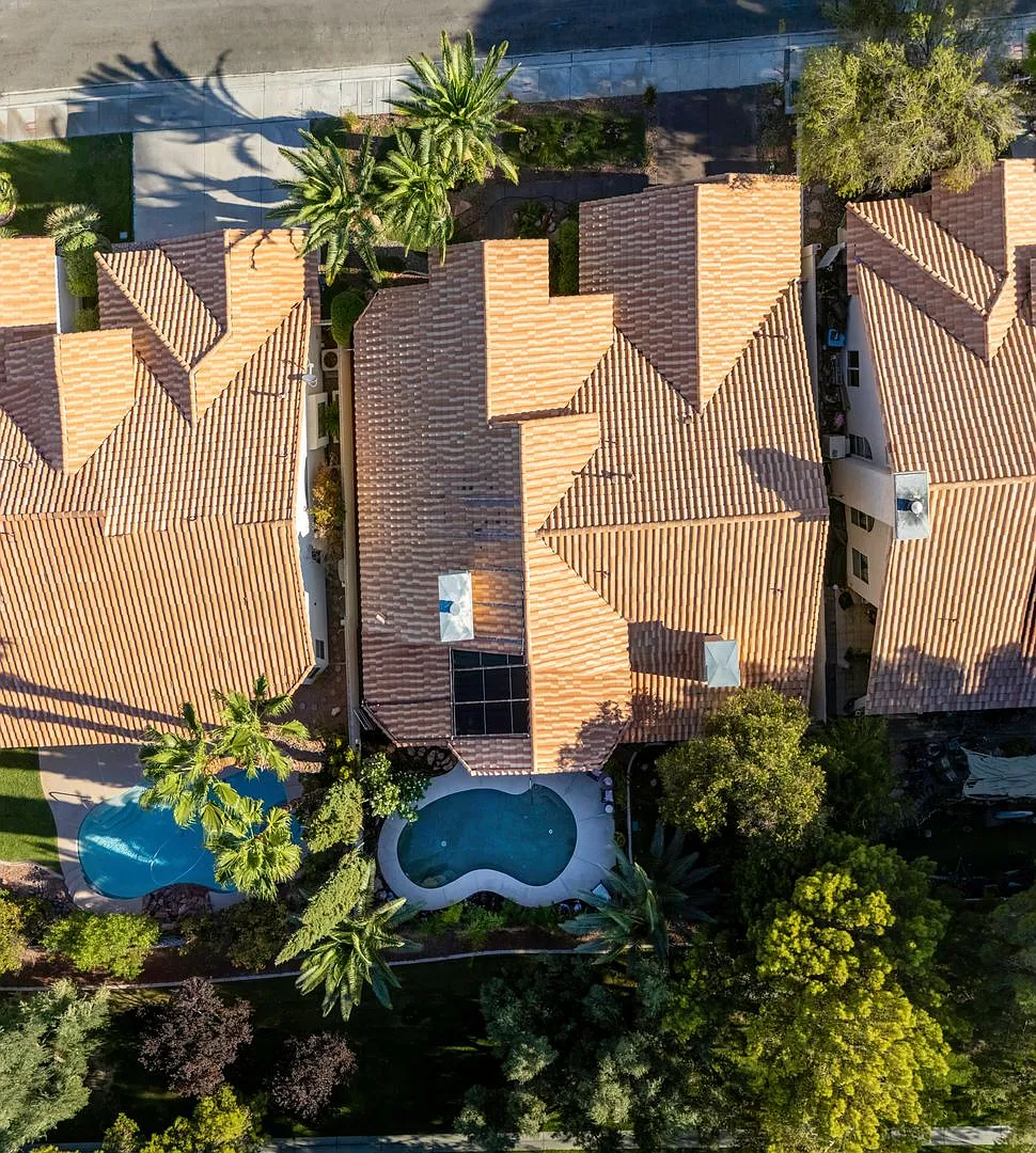 **Furnished** Pool! Spectacular Single-Story 4-Bedroom Home In Peccole Ranch! — Photo 3