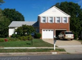 8103 Overton Ct, Springfield, VA 22153