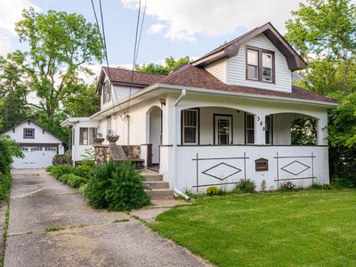 380 Hawthorne Blvd, Glen Ellyn, IL, 60137