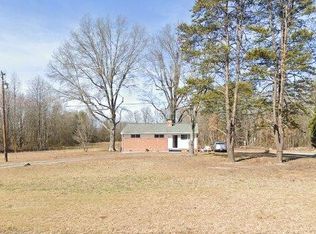 7992 Lester Rd, Stokesdale, NC 27357