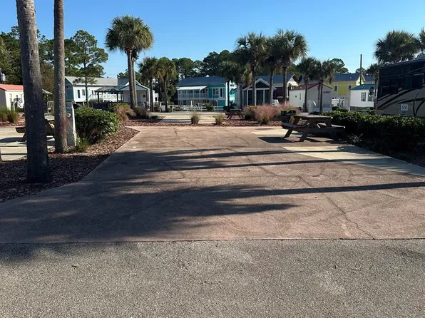 1843 Highway 98 W #60, Carrabelle, FL 32322