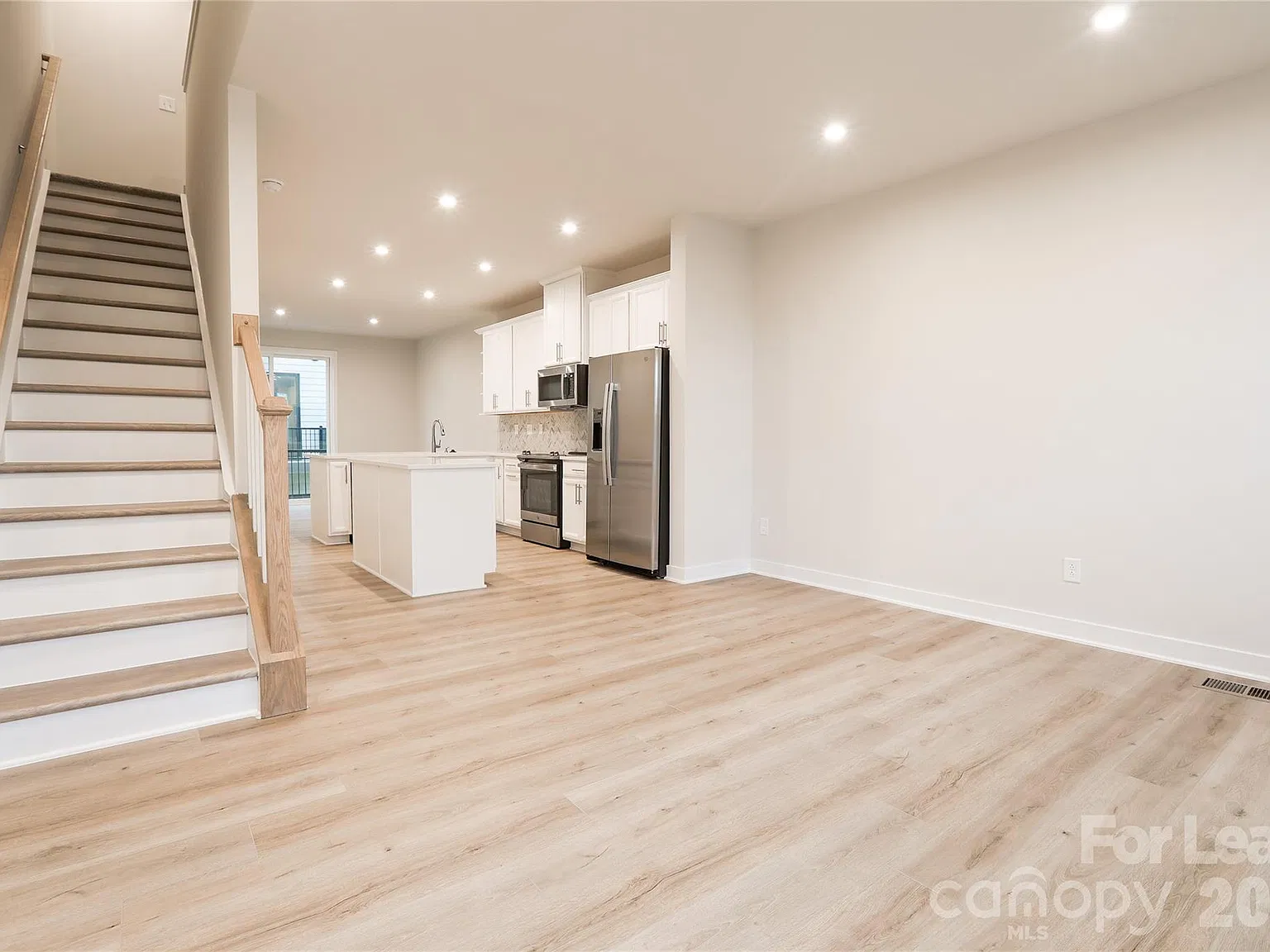 3 bed, 3.5 bath, $2,075 — Photo 3