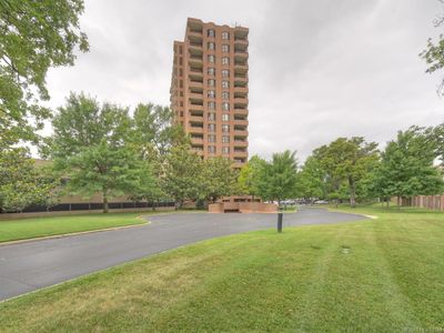 2121 S Yorktown Ave, Tulsa, OK, 74114