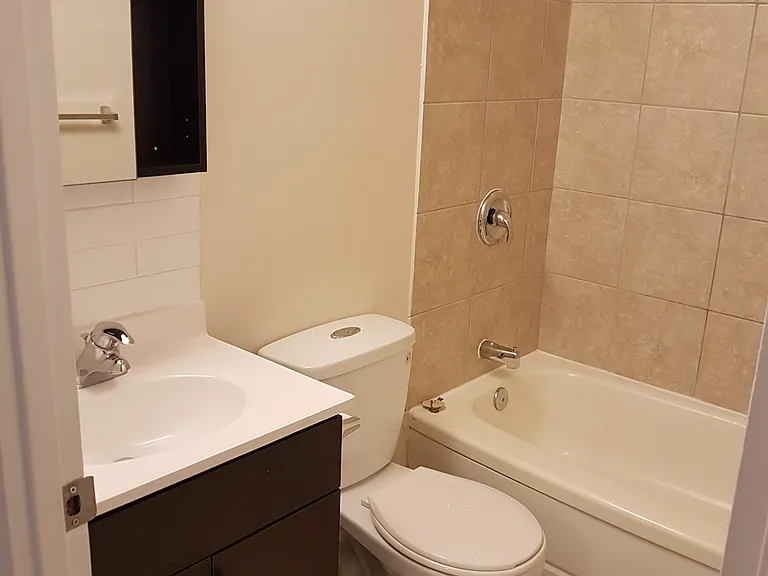 456 Langevin St #321 — Photo 7