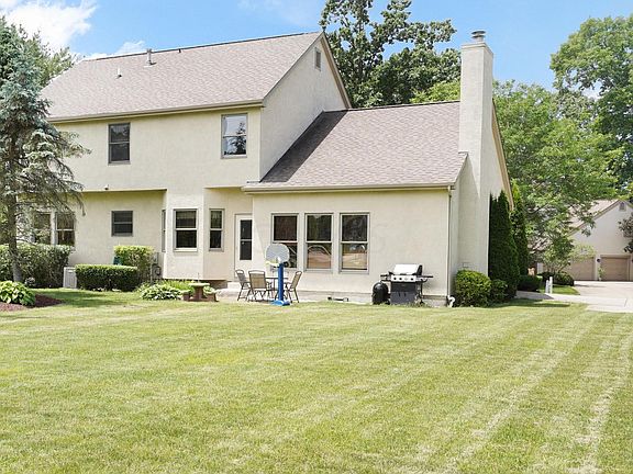 4th image of 1200 Harkers Ct