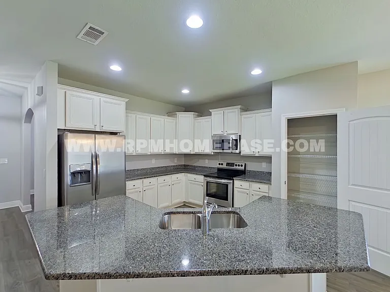 432 Chickadee St — Photo 7