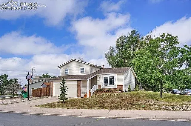 3690 Brisbane Dr — Photo 1