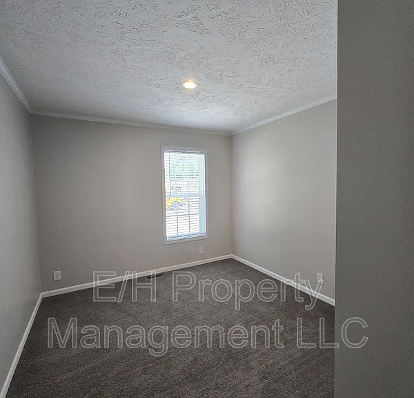 501 S Edwards Ave #1 — Photo 35