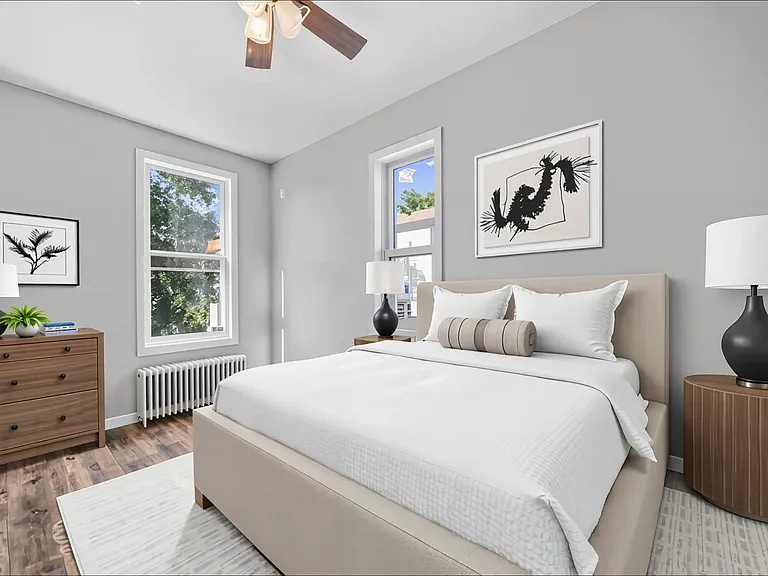 34 W 18th St — Photo 11