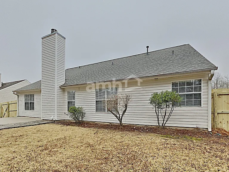 2462 Heatherton Ct — Photo 20
