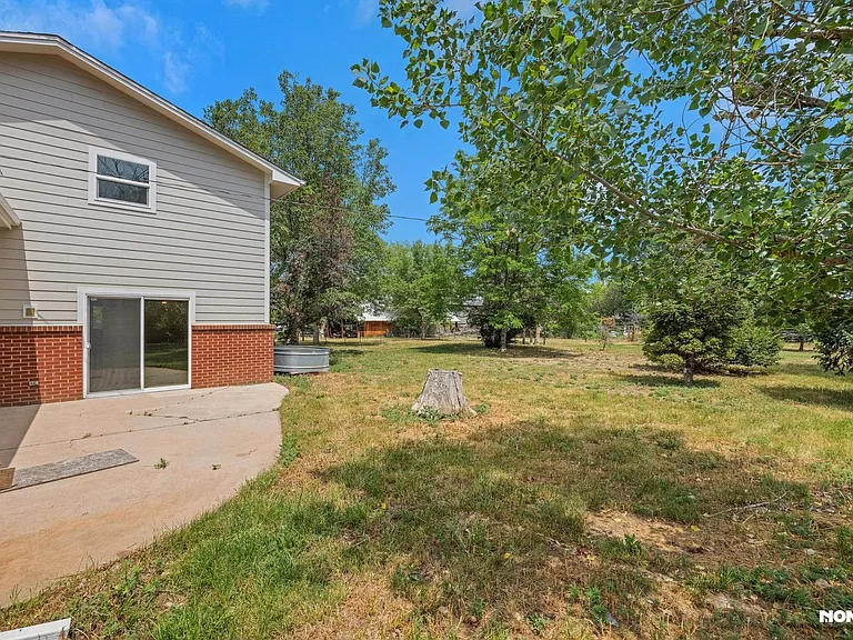3636 Royal Dr — Photo 27