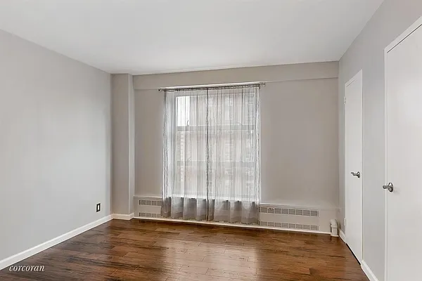 Sold by Corcoran | media 28