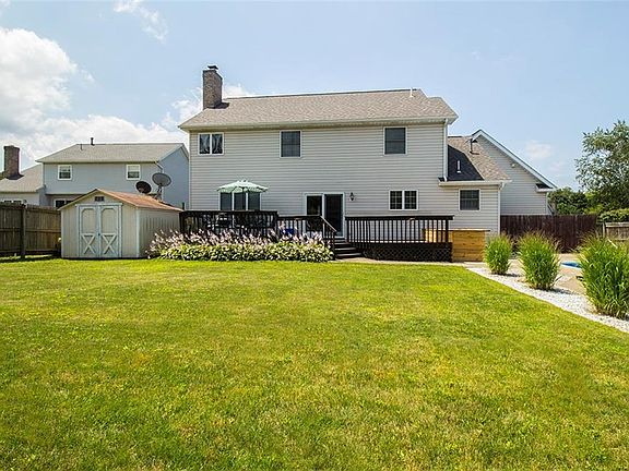 3rd image of 3670 Julie Ct