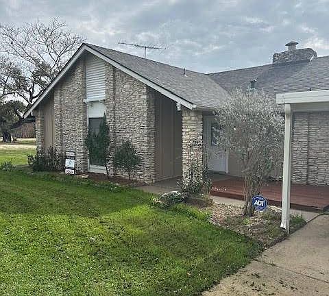 3rd image of 3409 Graybuck Rd