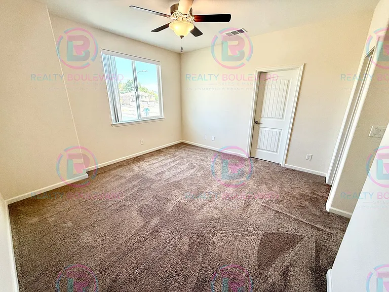 1019 Middle Gate Rd — Photo 10