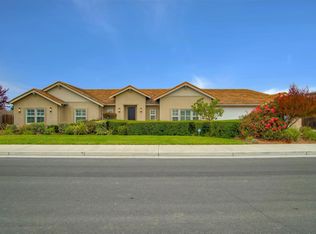 224 Rosebud Ln, Hollister, CA 95023