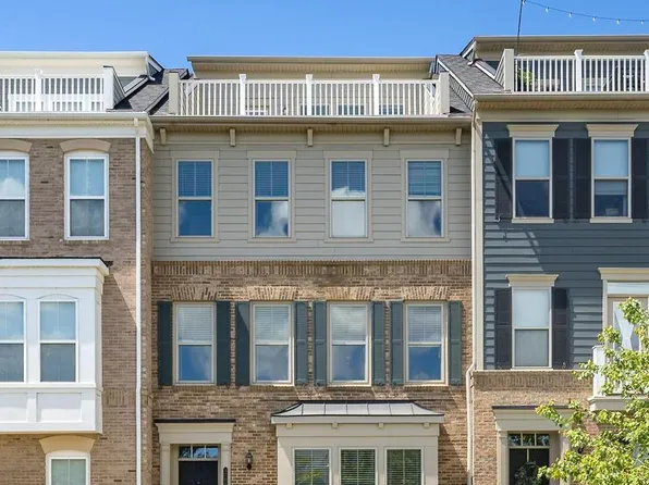 1705 Cottonwood Grove Rd, Dumfries, VA 22026