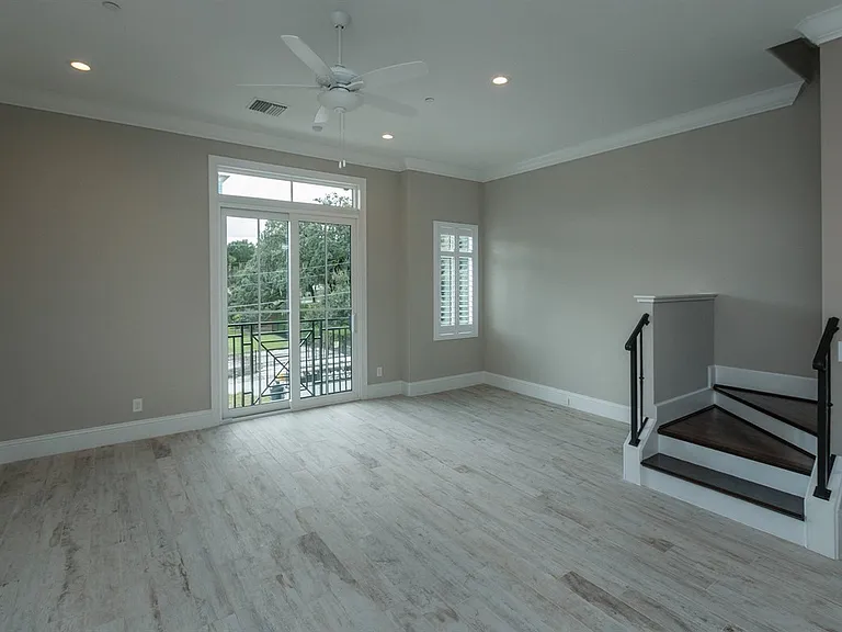 665 E Jackson St — Photo 13