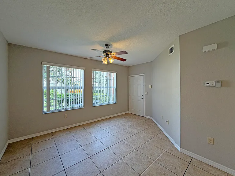 138 SW Peacock Blvd #20-106 — Photo 5