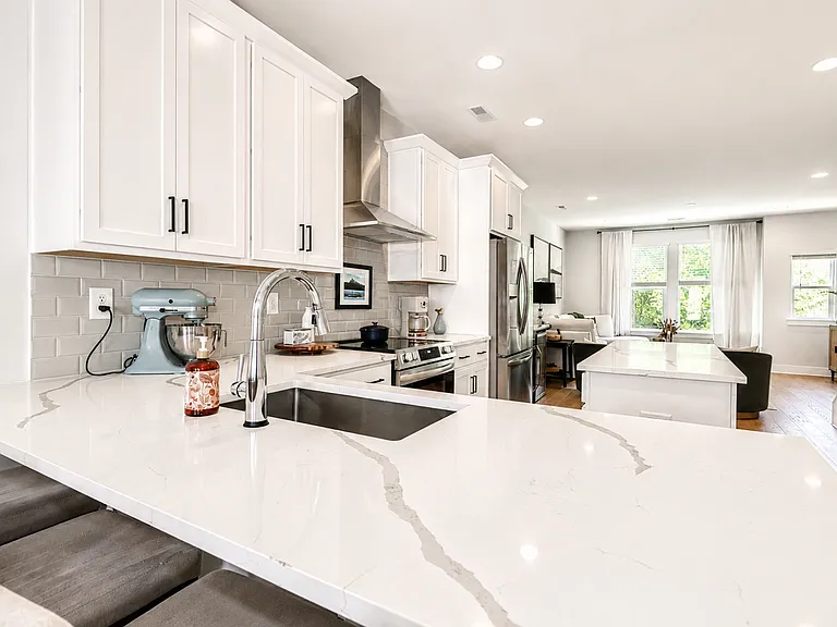 5023 York Park Ln — Photo 10