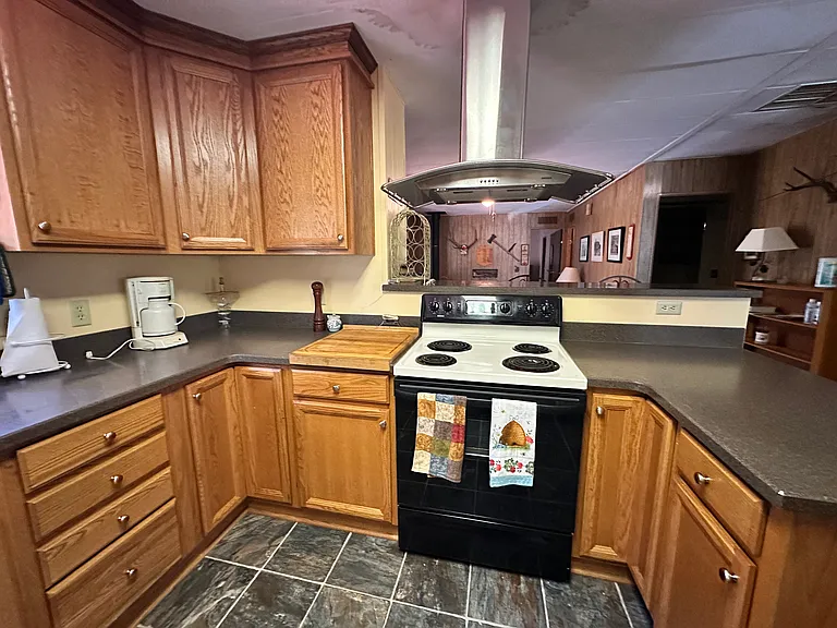 4460 Northwood Dr — Photo 12