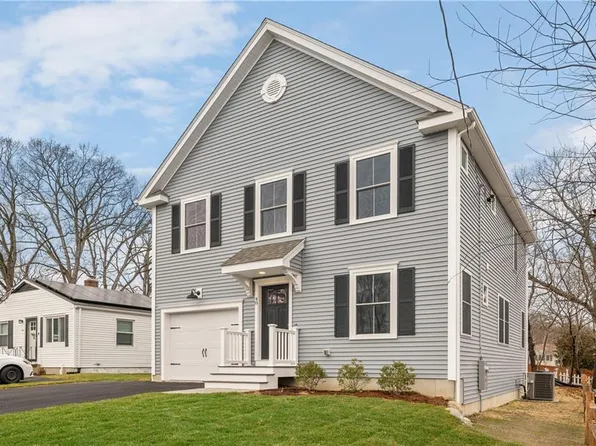 48 Rosemont Ave, Cumberland, RI 02864