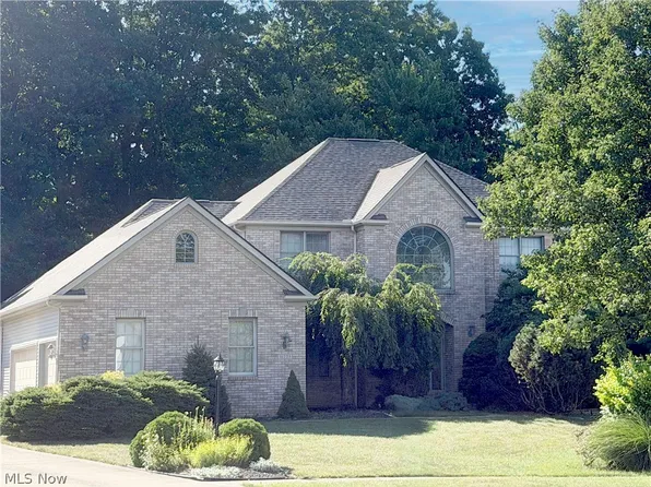 11223 Lexington Ct, North Royalton, OH 44133