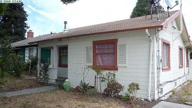 1st image of 870 Ventura St