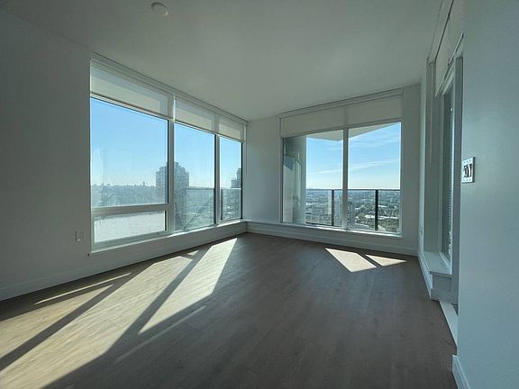 4th image of 2181 Madison Ave #2202