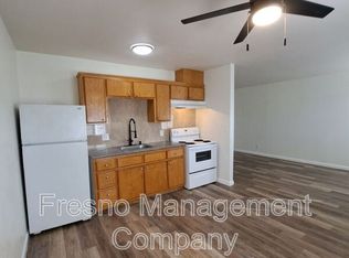 1322 E Bulldog Ln APT E, Fresno, CA 93710