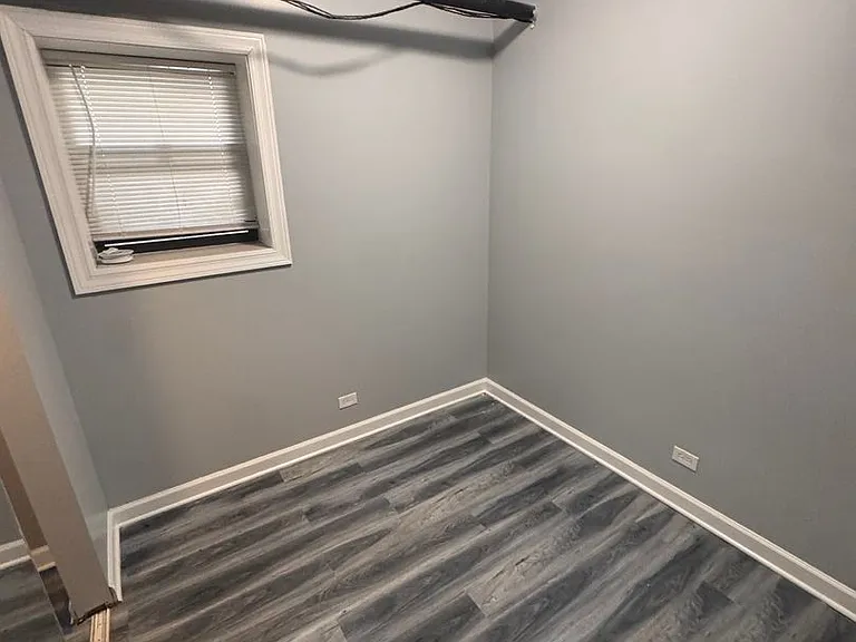 2900-04 N Laramie Avenue W George St #5200-06 — Photo 59