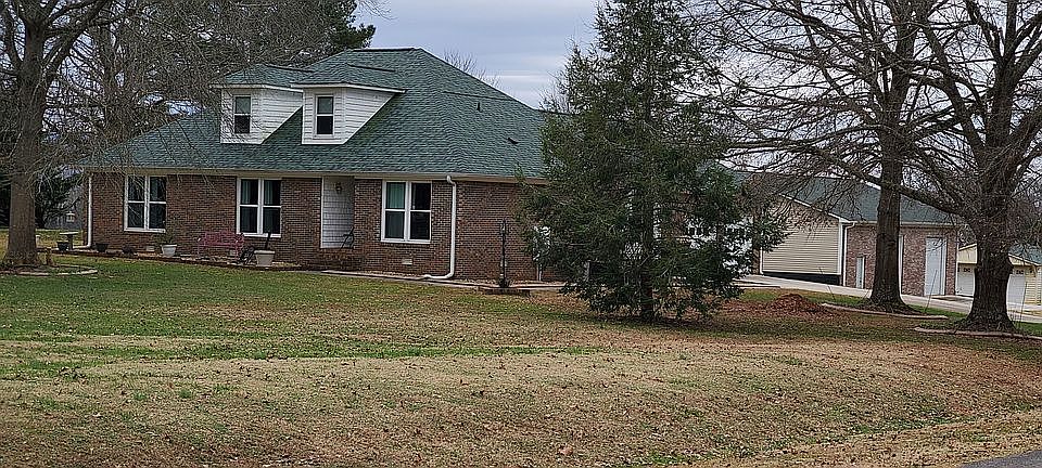 2nd image of 232 Saint Clair Ln