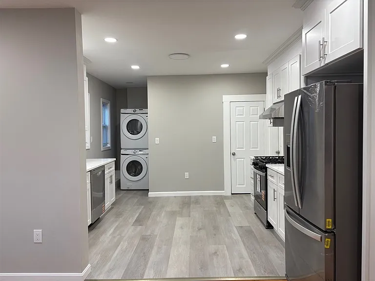 188 Sheridan Ave #2 — Photo 3