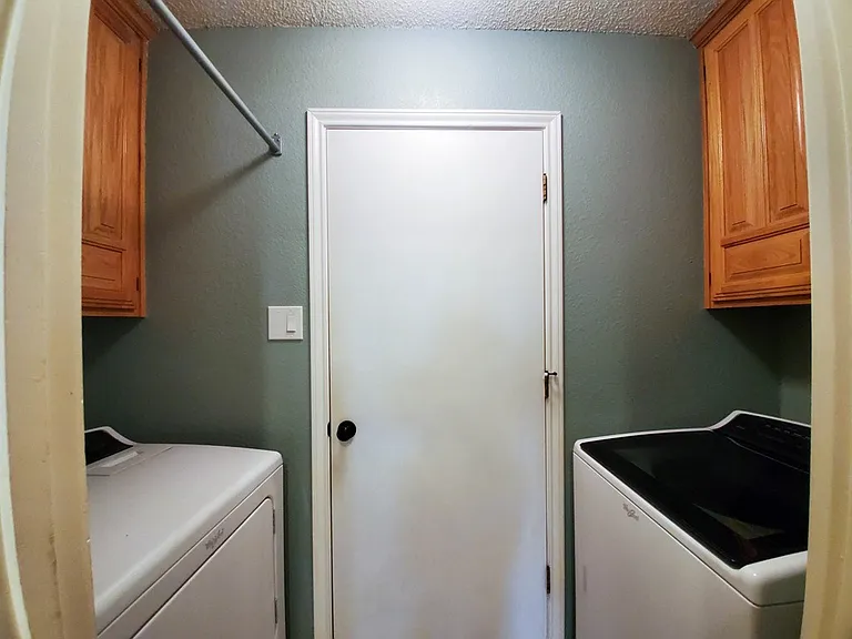 3306 Oakmont Dr — Photo 10