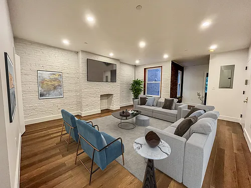 113 E 2nd St #D Photo 1