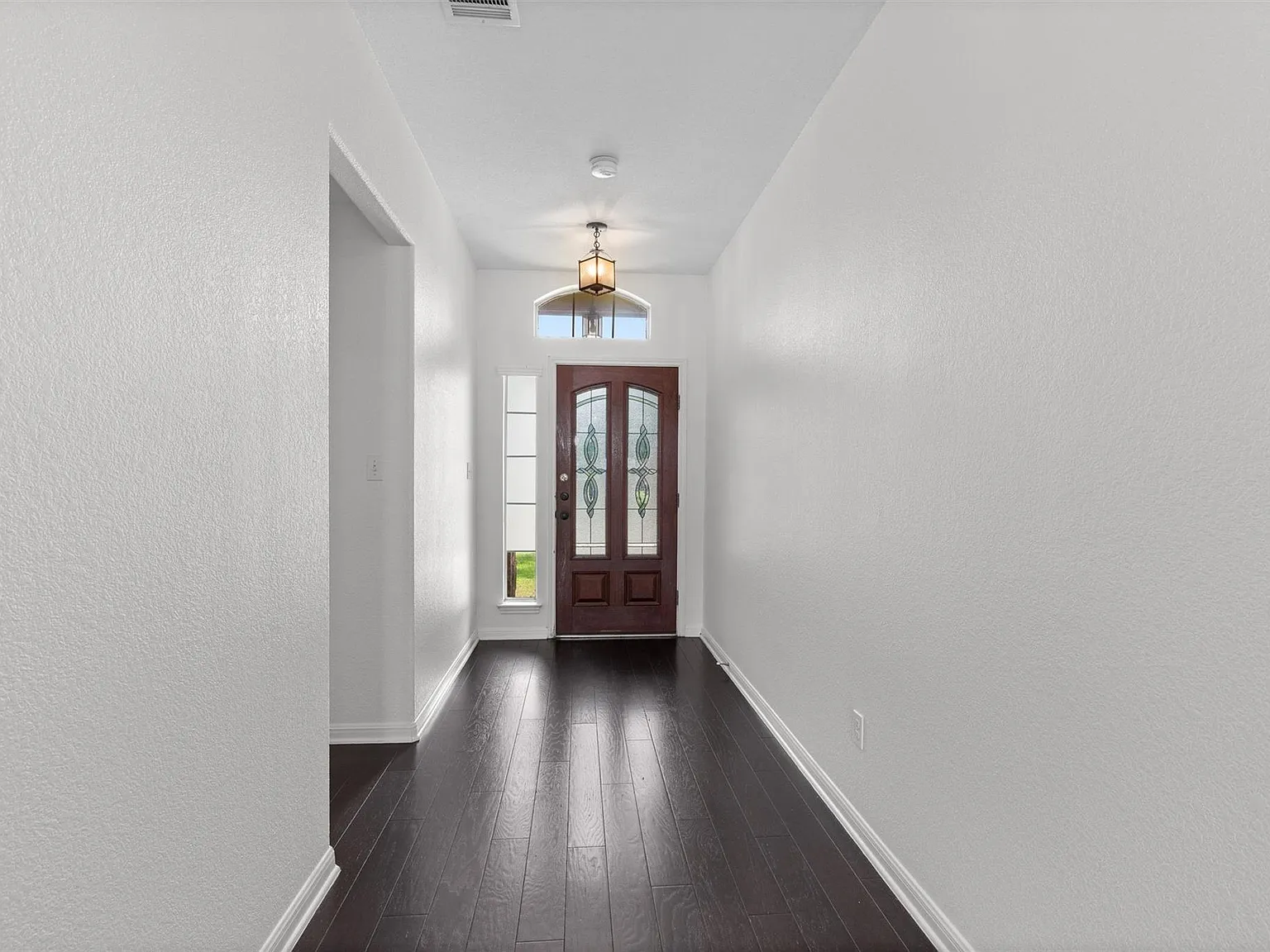 3 bed, 2.0 bath, 1654 sqft, $2,295 — Photo 4