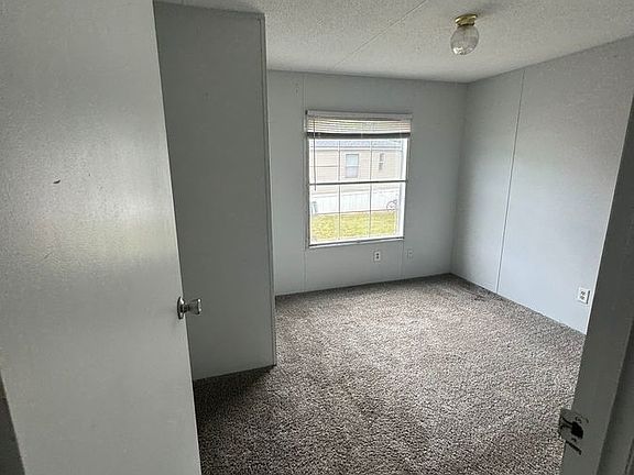 3rd image of 307 Old Tavern Ln #307